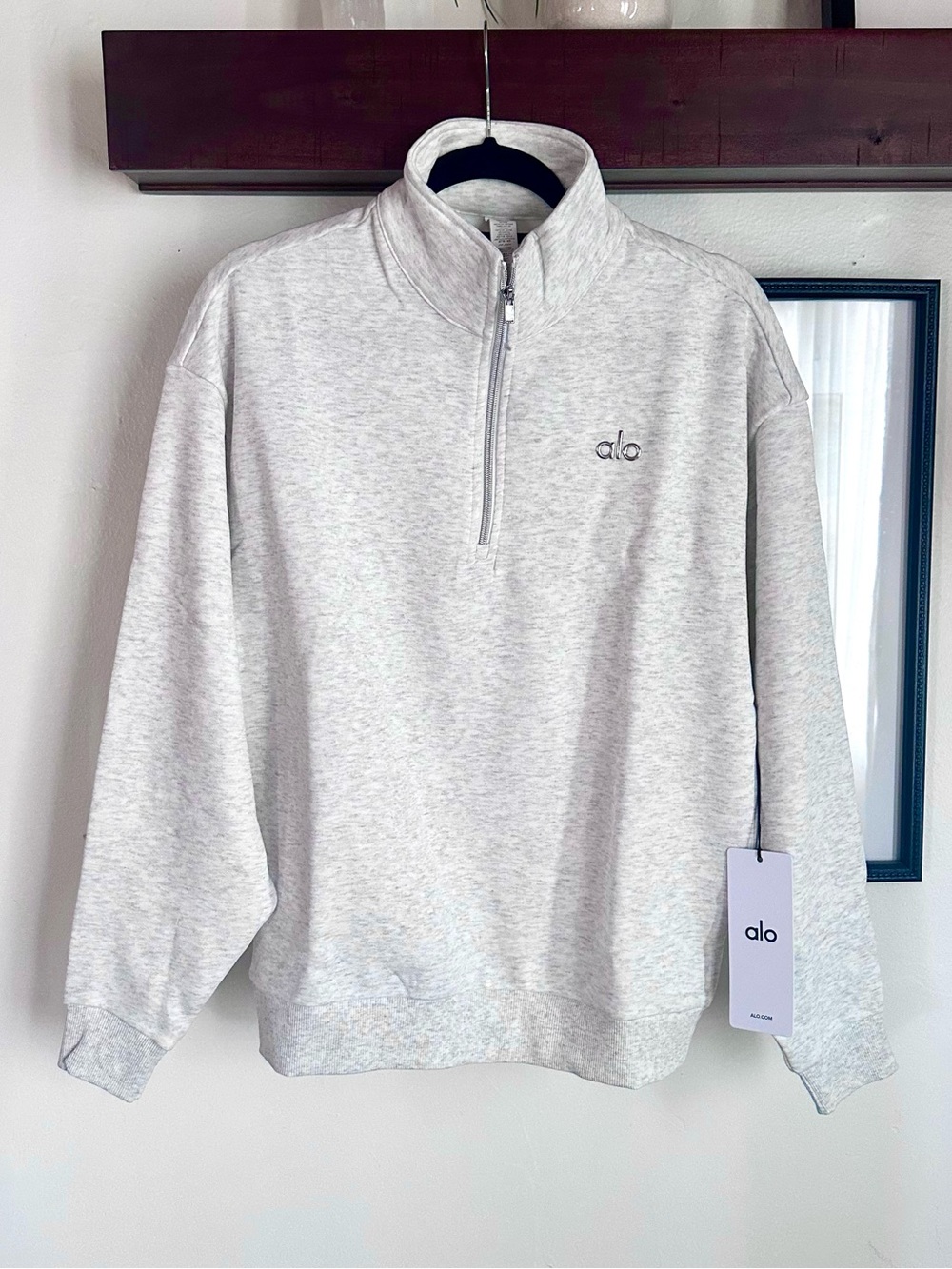 Alo Yoga woman’s Accolade 1/4 Zip Pullover - White Heather